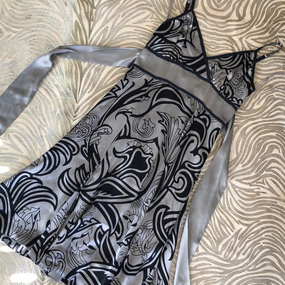 Ted Baker London 100% Silk midi dress